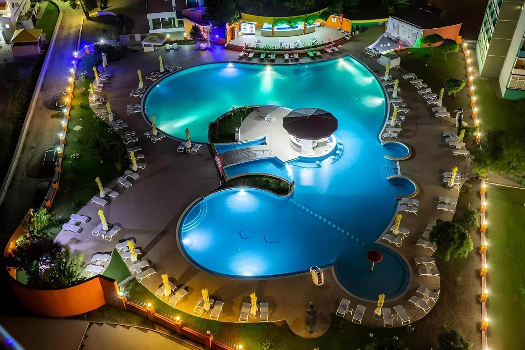 מנגליה Hotel Aquapark Balada Saturn מראה חיצוני תמונה